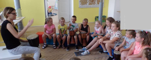 Wycieczka dzieci do Państwowego Muzeum Etnograficznego w Warszawie